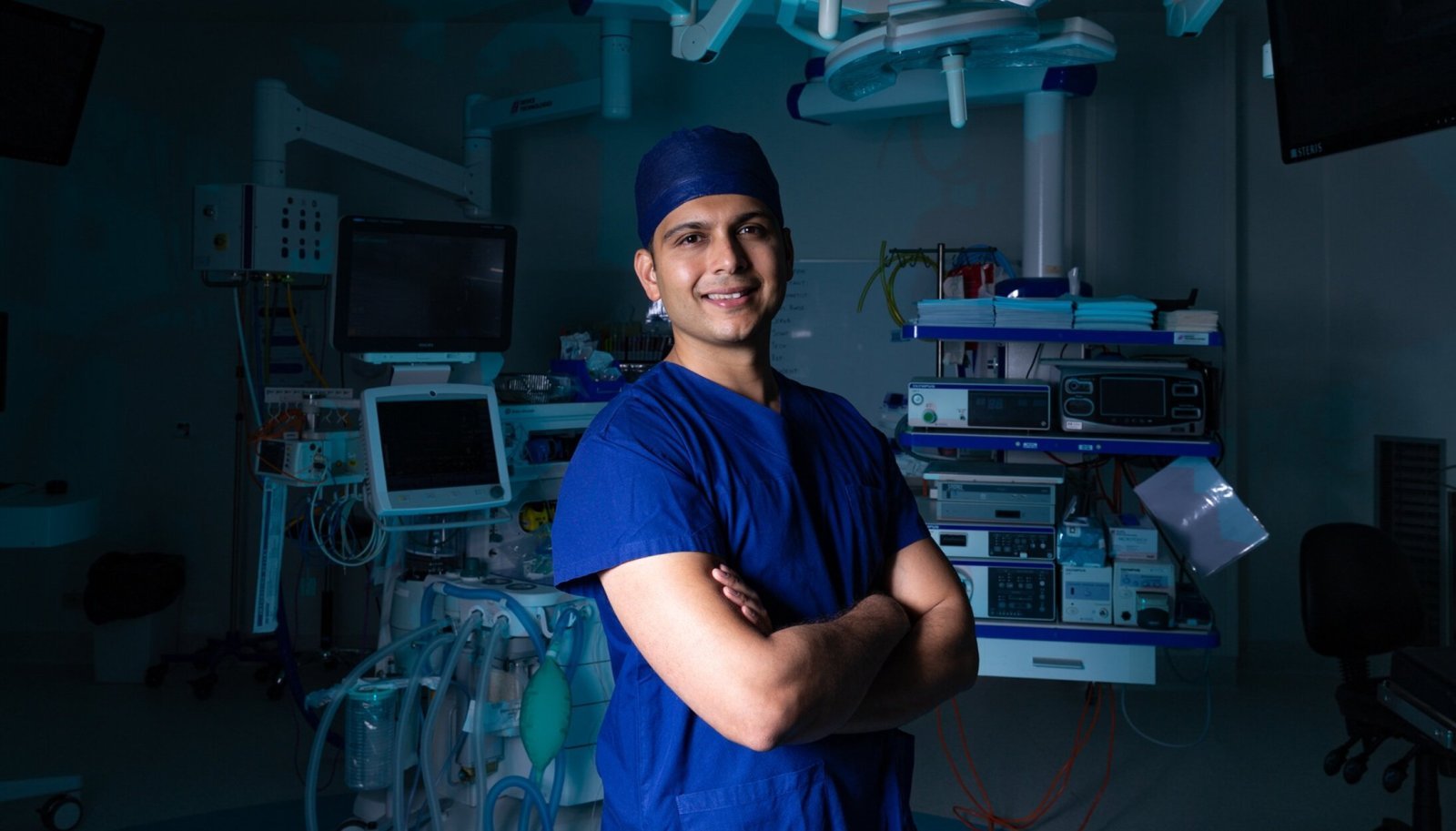 Mr Vishal Pai Orthopaedic Knee Surgeon gallery 1