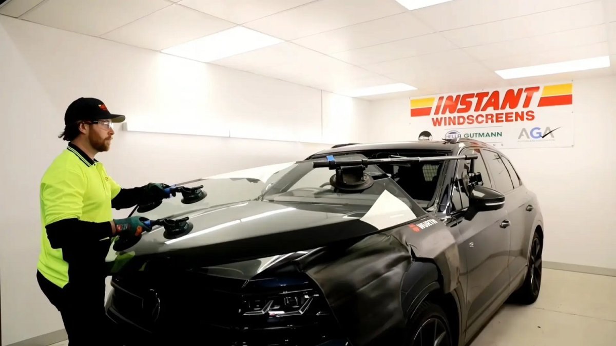 Instant Windscreens Rockingham - Repairs & Tinting